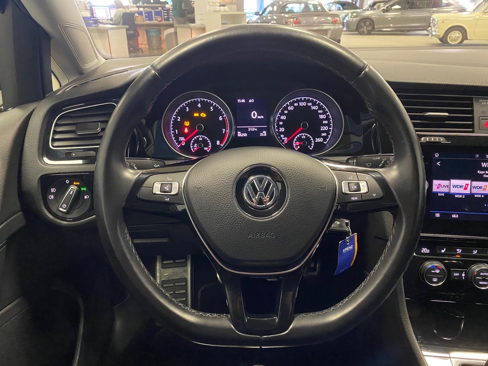 Fahrzeugabbildung Volkswagen Golf Variant VII 1.0 TSI Join+APP+ALLWETTER+NAVI