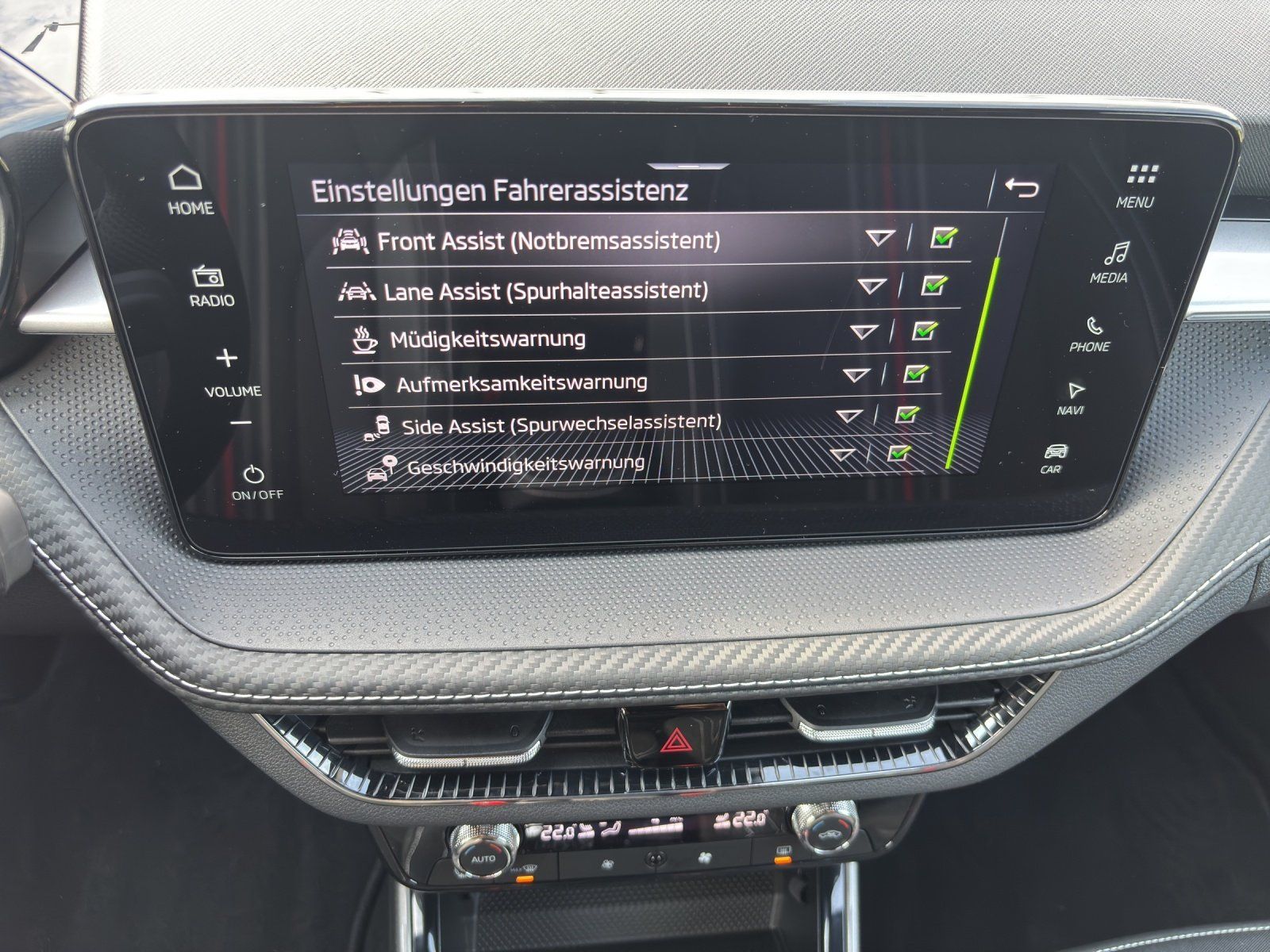 Fahrzeugabbildung SKODA Fabia 130 1,5 TSI 130 kW DSG MATRIX/ACC/RFK/RS