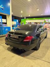 Mercedes-Benz E 400 d 4MATIC - WIDE+HUD+MULITBEAM+MEM+MASSAGE - Mercedes-Benz E 400 mit Diesel-Antrieb: Limousine