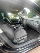 Skoda Superb 1.4 TSI Comfort Combi Comfort - gebrauchte Skoda Superb aus dem Jahr 2011