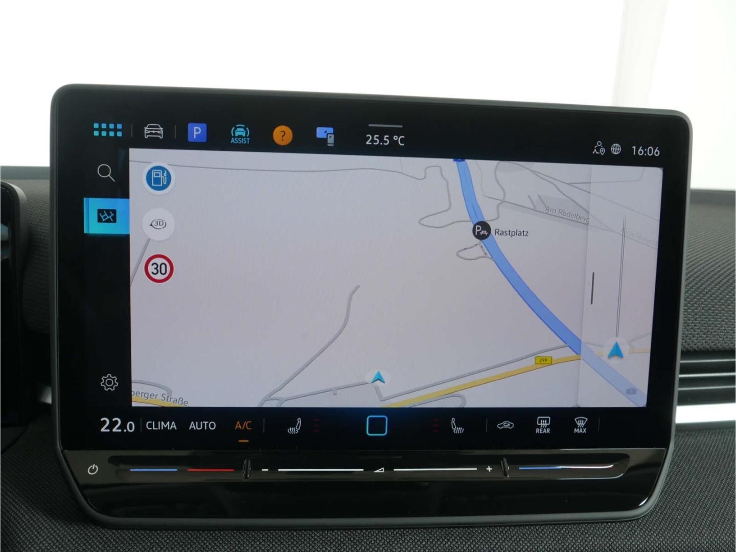 Volkswagen T-Roc 1.5 eTSI Life DSG NAV/LED/ACC/RFK/17'', миниатюра 27