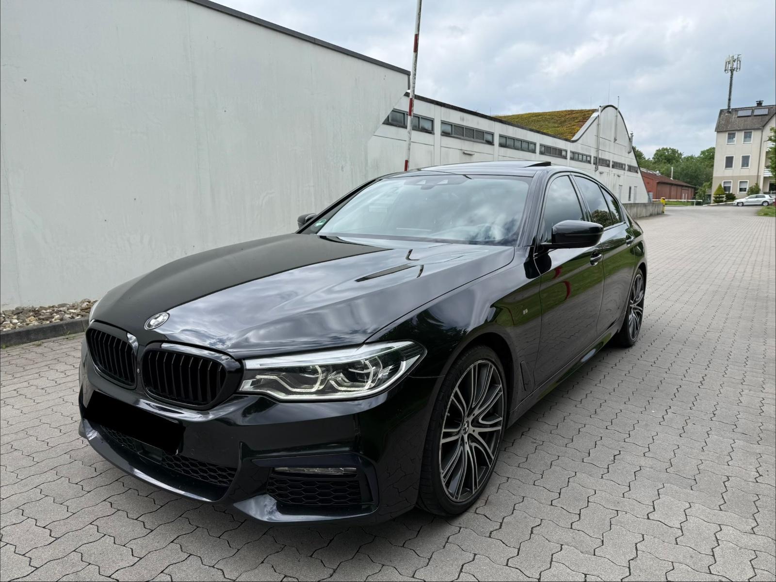BMW 530d xDrive M-Sport*DRIVE-ASS+*MASSAGE*GSTIK*HUD
