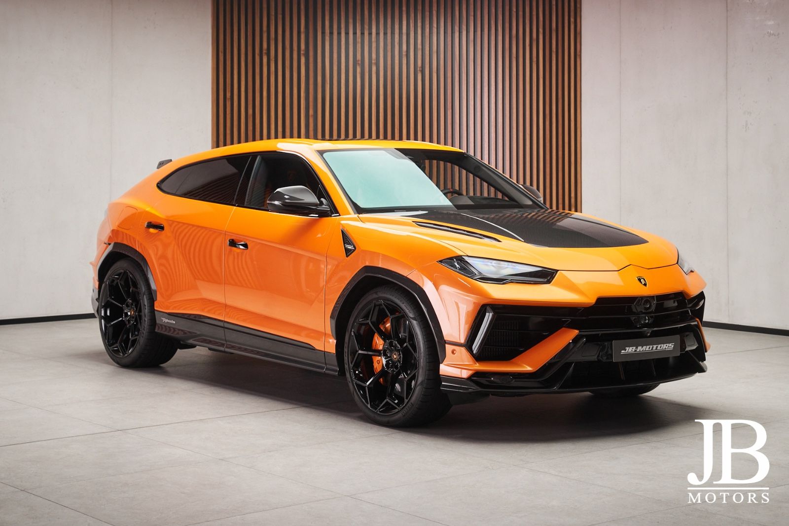 Fahrzeugabbildung Lamborghini Urus Performante Carbon Head-Up Akrapovic