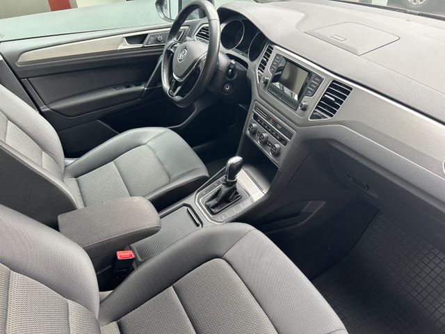 Fahrzeugabbildung Volkswagen Golf Sportsvan 1.4 DSG+1.Hand+NaviZB+SHZ+Allw.LM