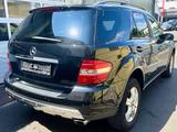 Mercedes-Benz ML 320*Klimaauto*Einparkhilfe - Mercedes-Benz ML 320 aus 2005