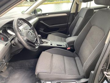 Volkswagen Passat - 10