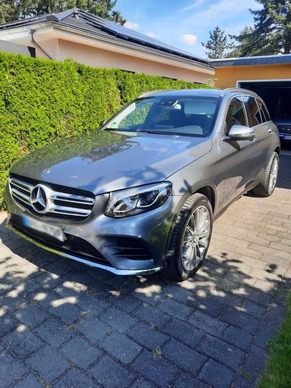 Image of Mercedes-Benz GLC 250