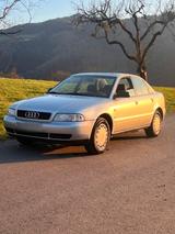 Audi A4 B5 1.8  nur 62 000 Km ohne Rost - Audi A4 aus 1995 mit Benzin-Antrieb: Limousine