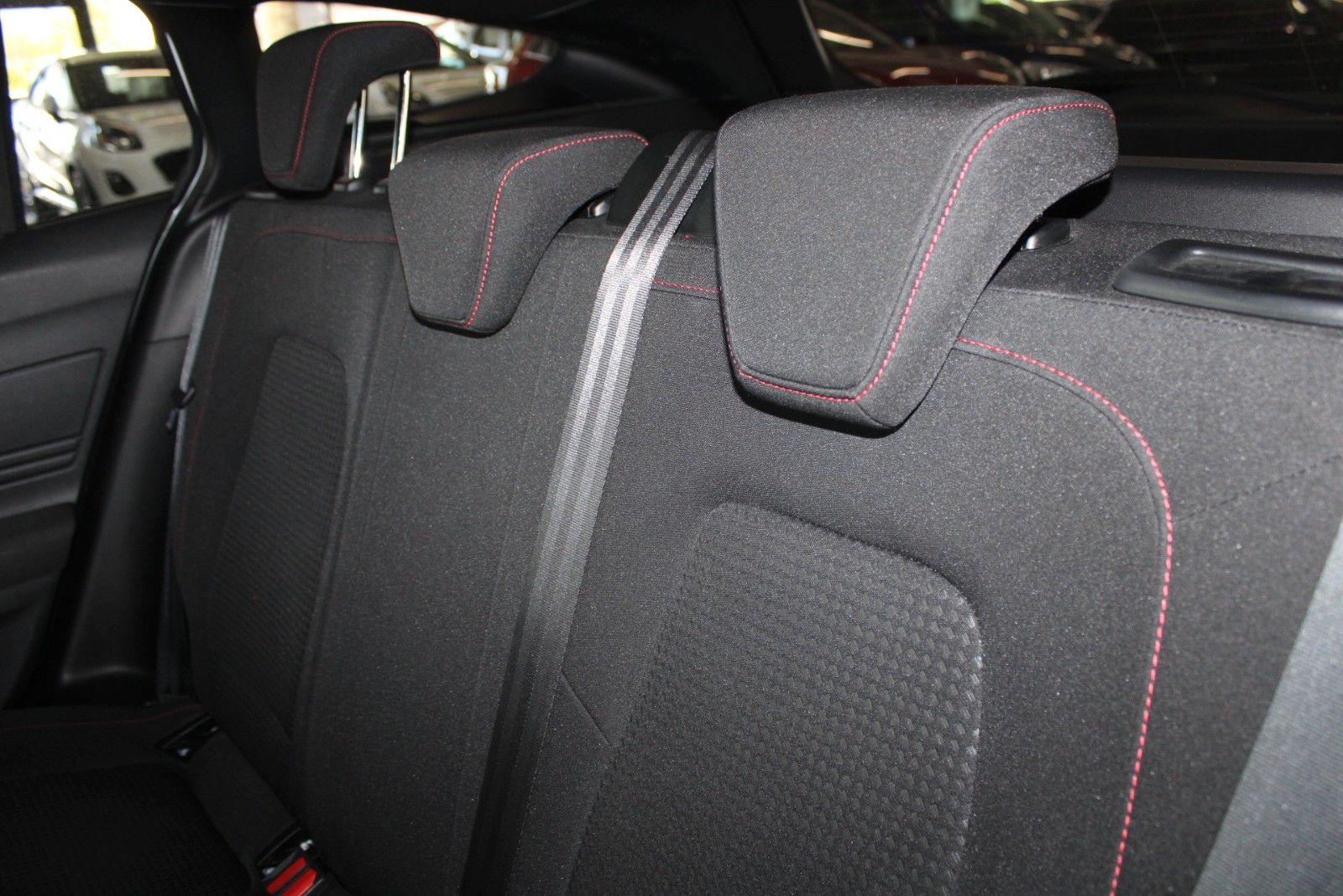 Fahrzeugabbildung Ford Focus ST-Line Aut. LED ACC BLIS WinterPaket uvm.