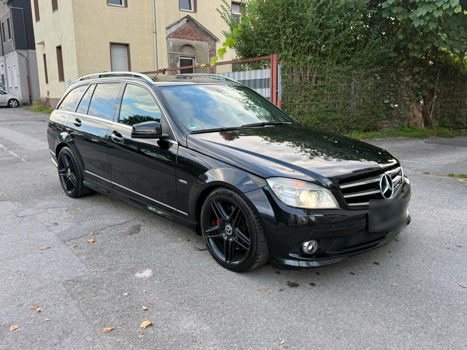 Mercedes-Benz C 320