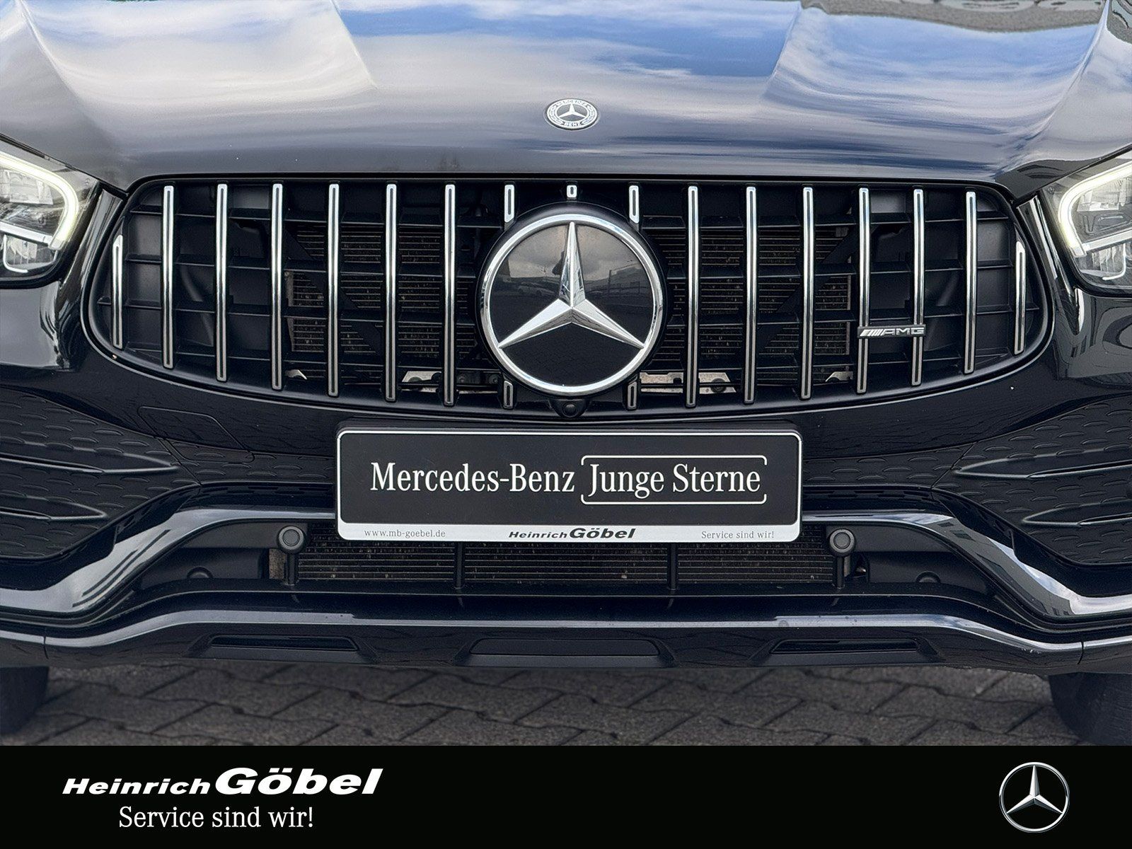 Fahrzeugabbildung Mercedes-Benz GLC 43 AMG*AHK*PANORAMA*AMBIENTE*NIGHTPAKET*