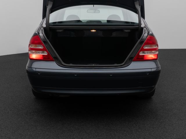 Foto Nummer 13: MERCEDES-BENZ C 180
