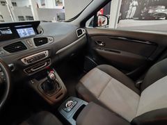 Fahrzeugabbildung Renault Scenic III Paris ( NAVI/AHK )