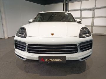 Porsche Cayenne - 2