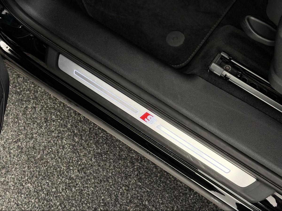 Audi Q3 35 TDI*S LINE*LED-R.KAM-AHK-SHD-MMI-KESSY — 23