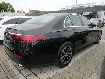 Mercedes E 200 - 3
