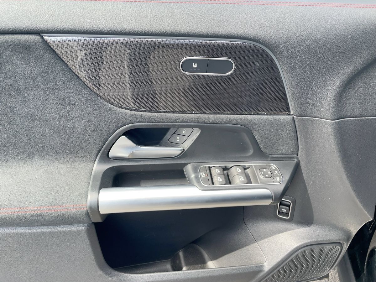 Fahrzeugabbildung Mercedes-Benz GLA 200 d AMG/Night/Pano/Kamera/AHK