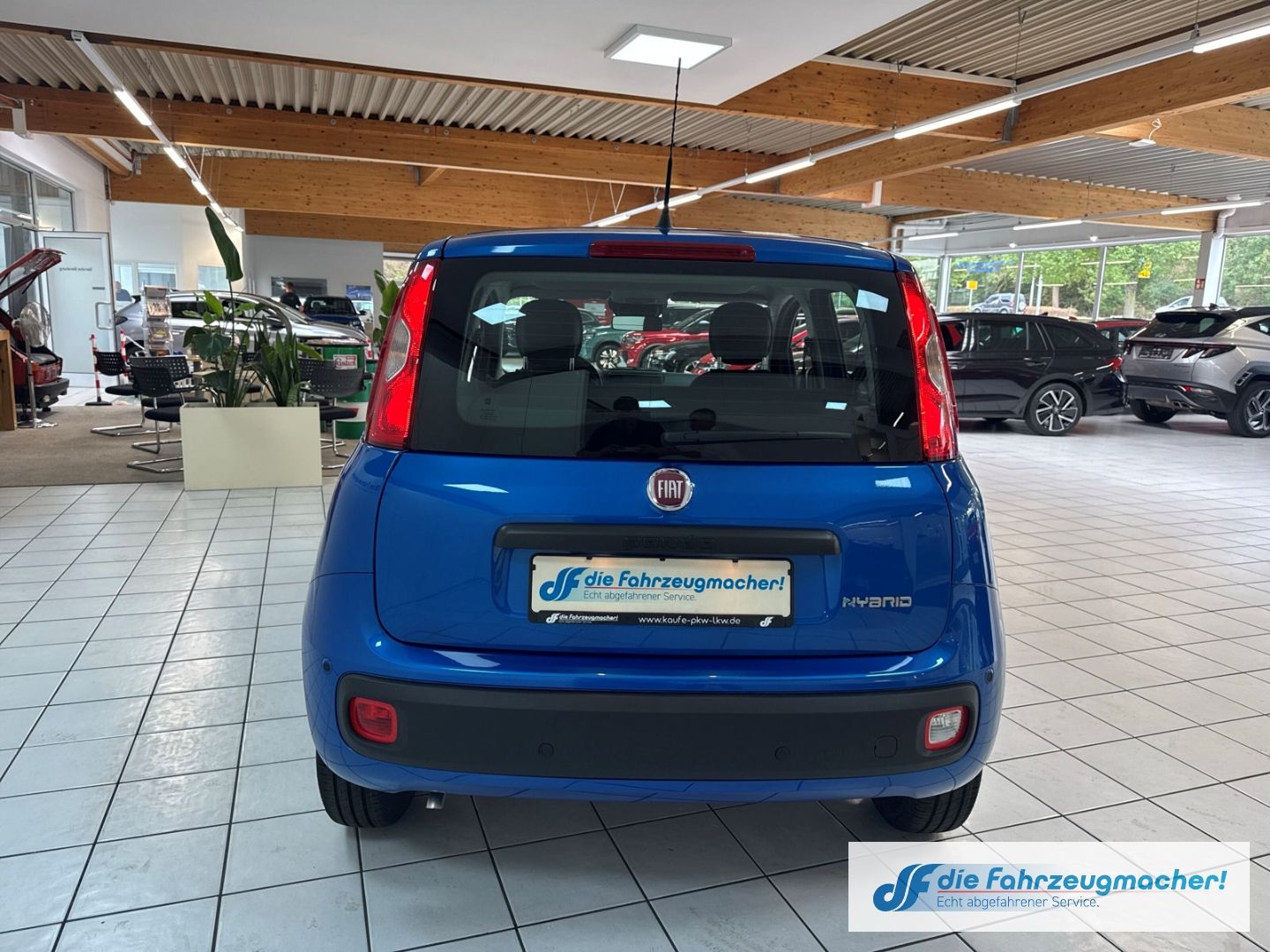 Fahrzeugabbildung Fiat Pandina Hybrid Radio BT Digitales Cockpit Spurha