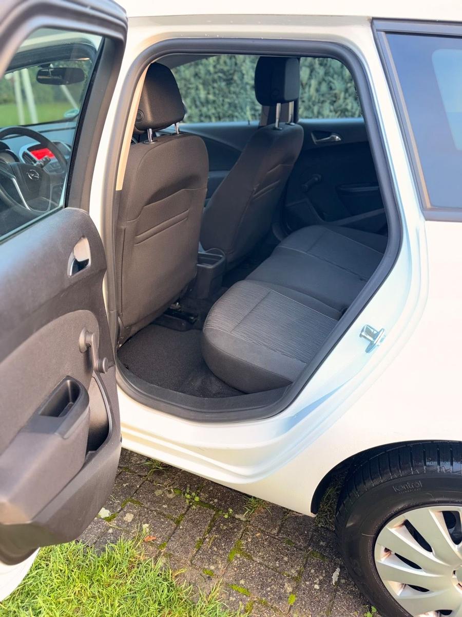 Opel Astra 2015 — photo 5