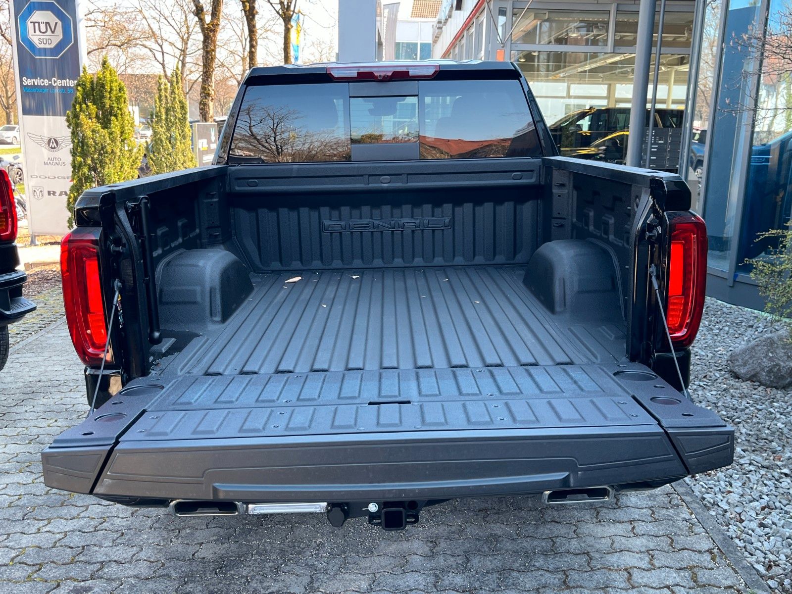 Fahrzeugabbildung GMC Sierra 1500 Denali 6.2 LPG*HeadUp*360°*Bose