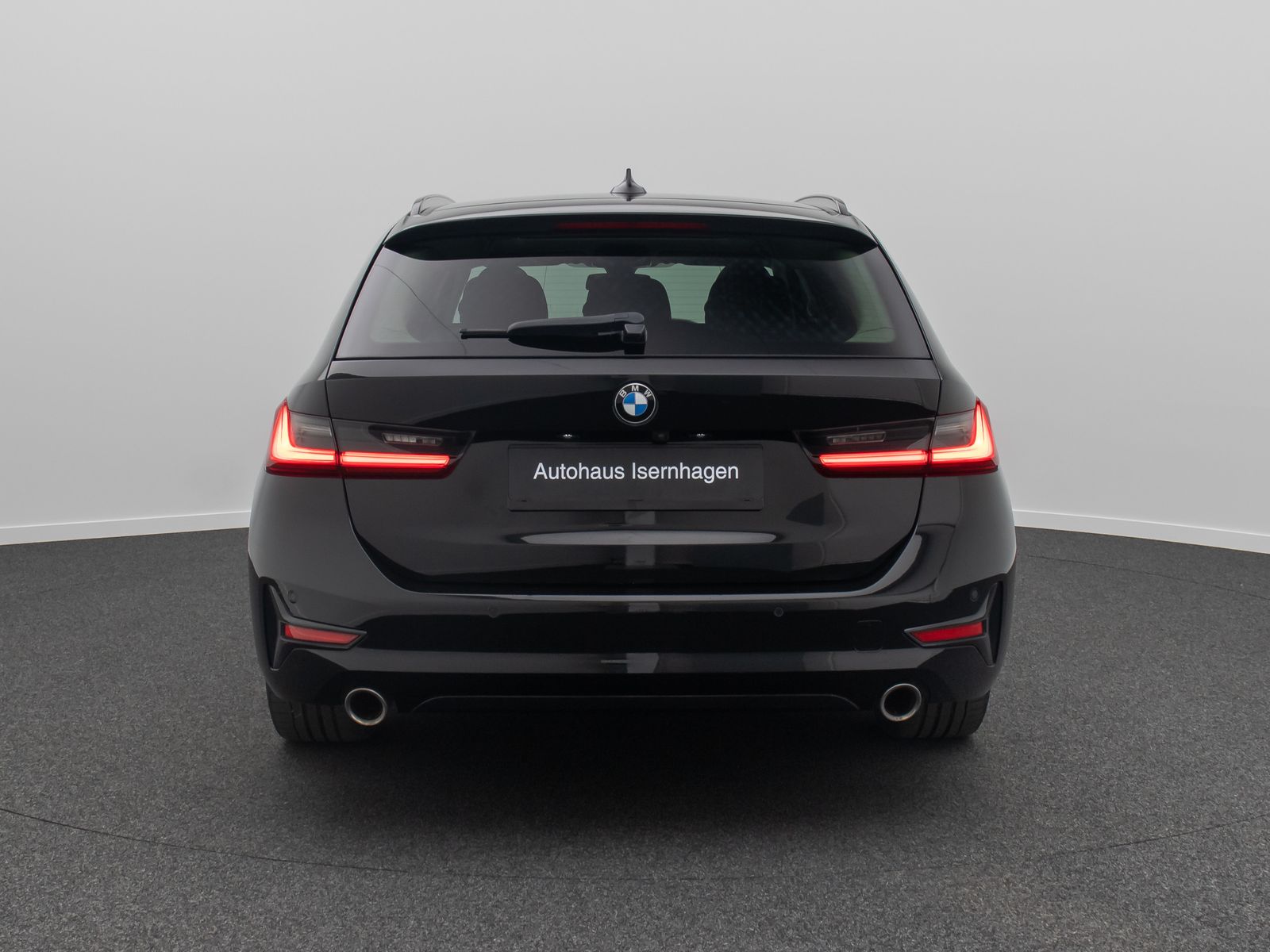 Fahrzeugabbildung BMW 330i Sport Line Panorama Kamera DAB H/K Stop&Go