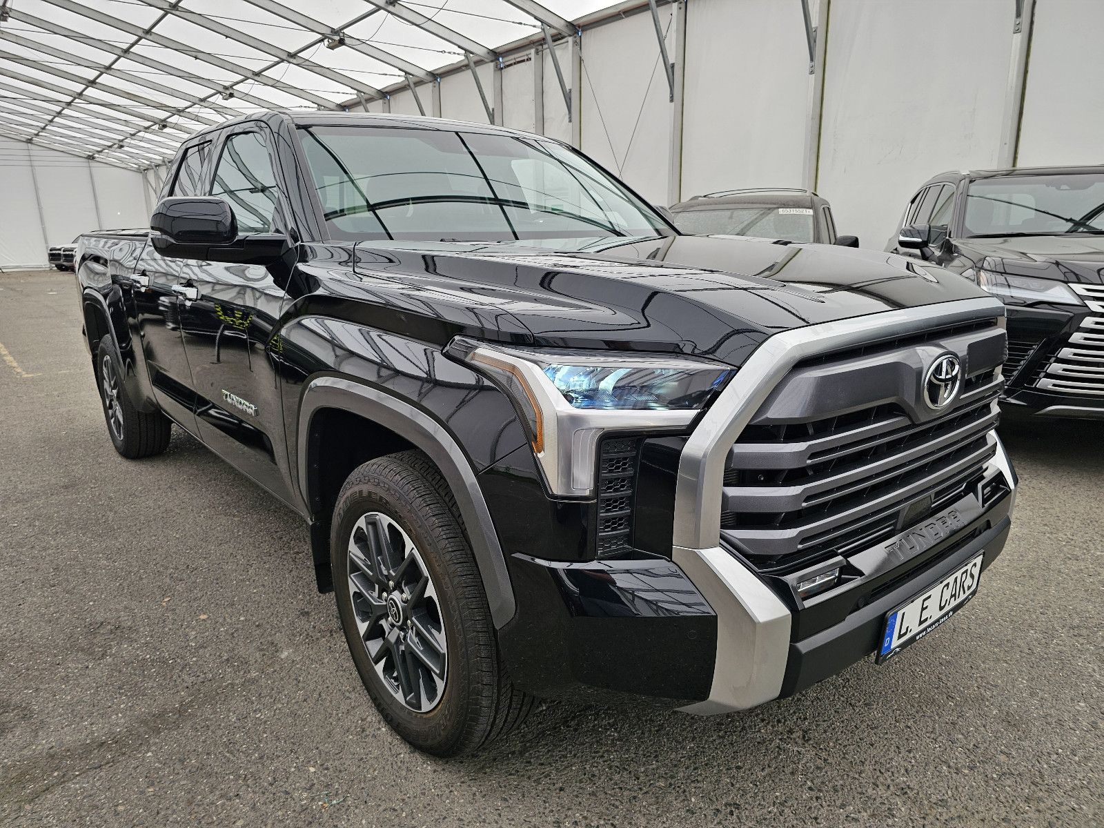 Fahrzeugabbildung Toyota Tundra Limited V6 T1: 57.000 EURO ! Stock !