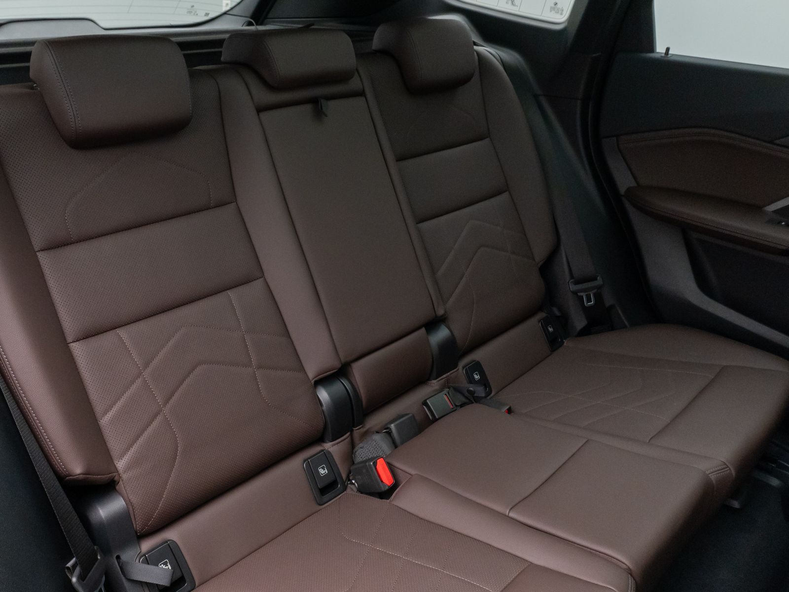 Fahrzeugabbildung BMW X1 xD23i M Sport Panorama 360°HUD DAB AHK Komfor