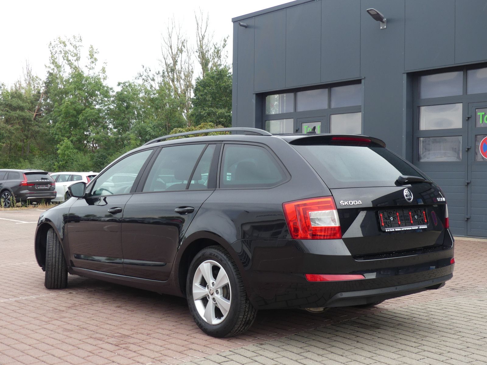 Fahrzeugabbildung SKODA Octavia Combi Elegance 1,4 TSI