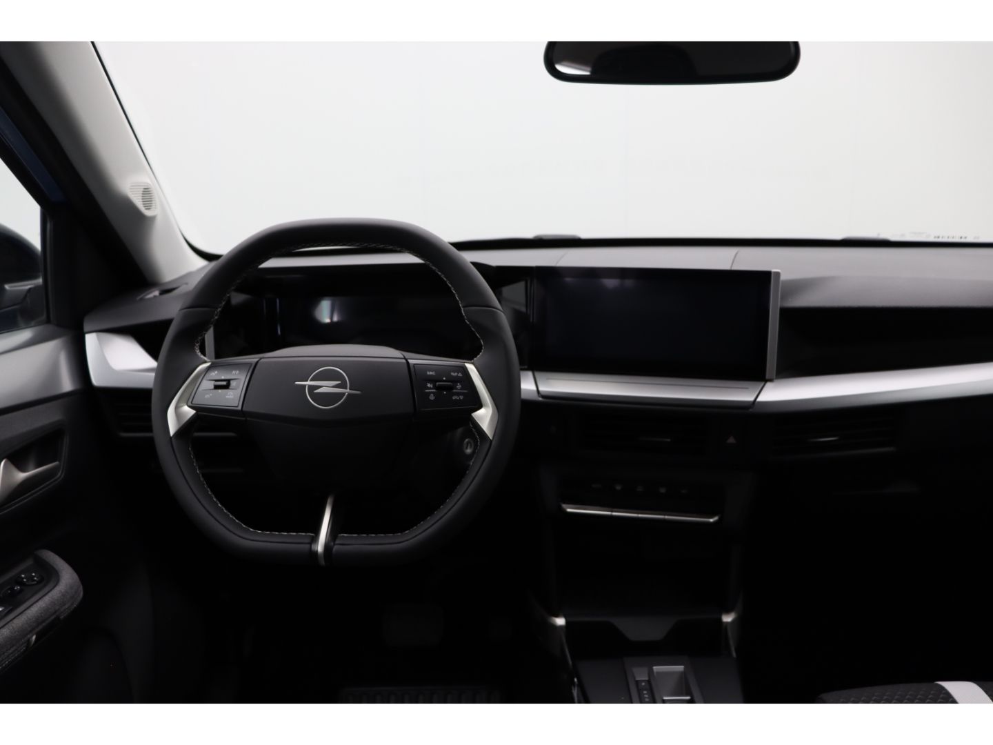 Fahrzeugabbildung Opel Frontera Electric GS 83 kW LED /  Allwetter/ Kam