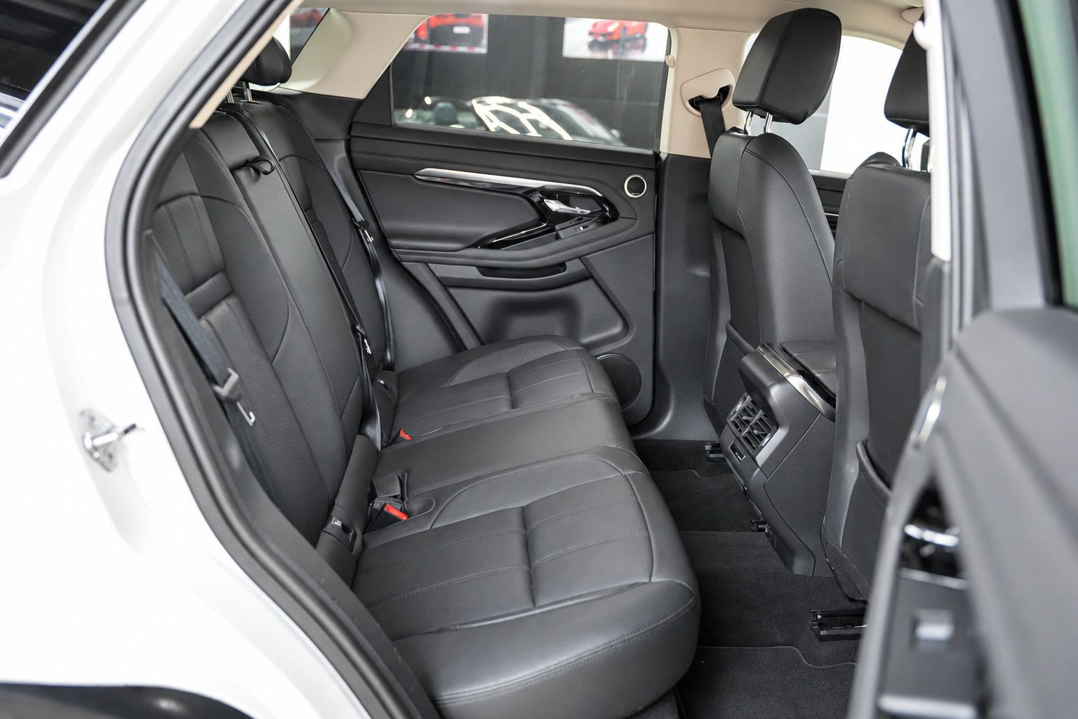 Fahrzeugabbildung Land Rover Range Rover Evoque SE *Meridian*Kamera*Memory