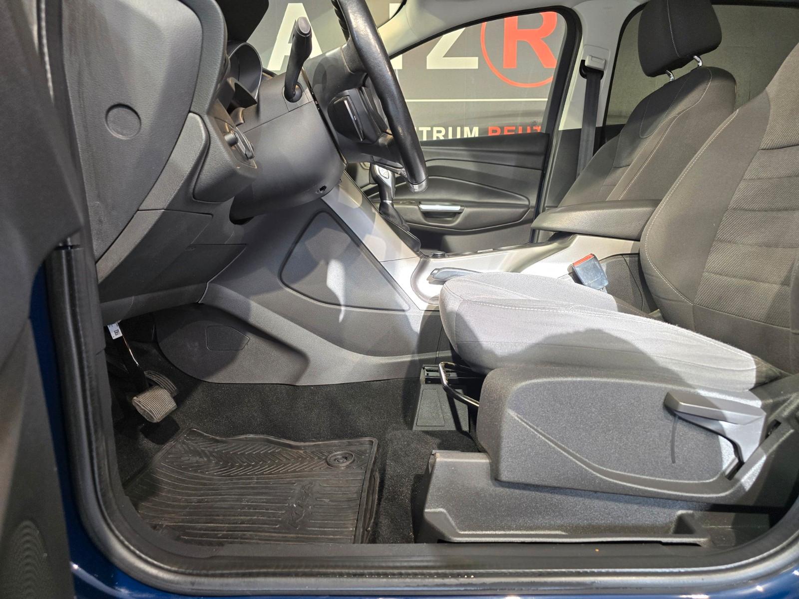 FORD KUGA - 2.0 TDCI -140 CV - 4X4 - BVA