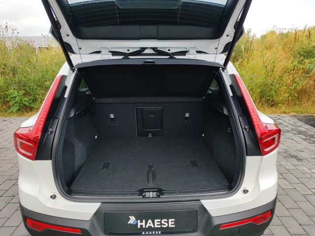 VOLVO XC 40 (Bild 12 von Array)