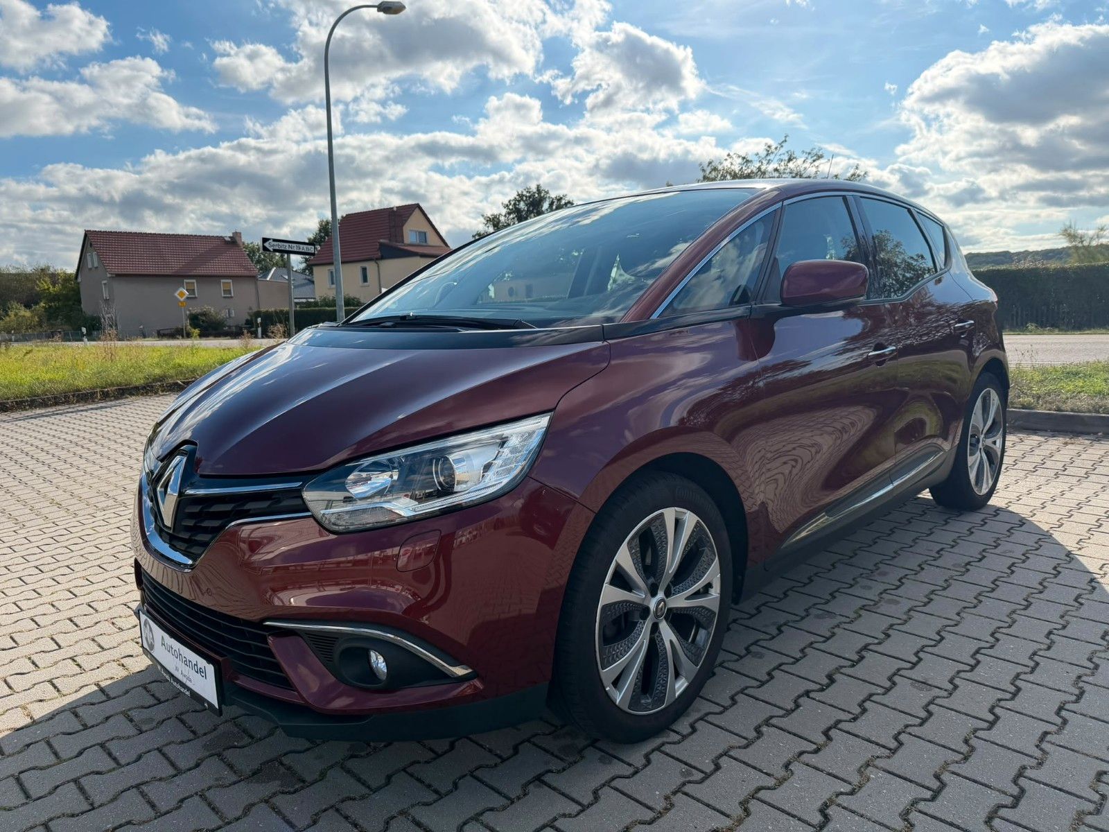 Renault Scenic - 1