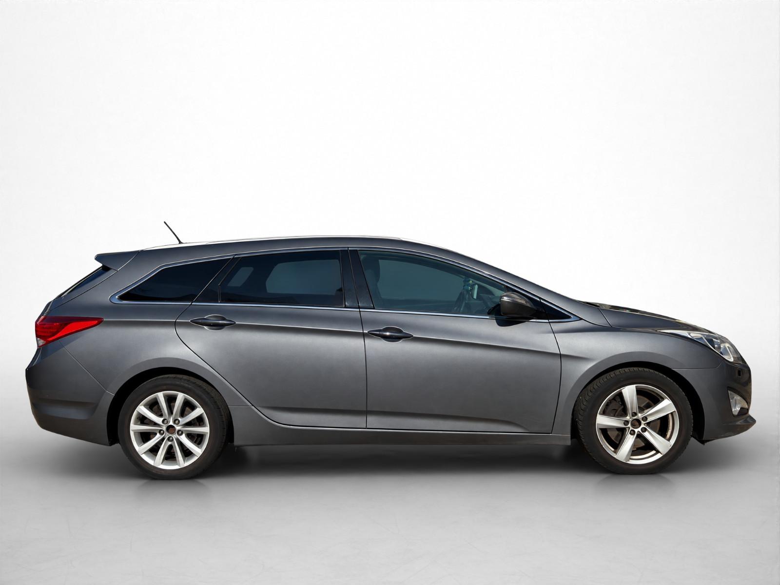 Hyundai i40 2013 — engine 1.685 cm³, 136 HP (100kW)