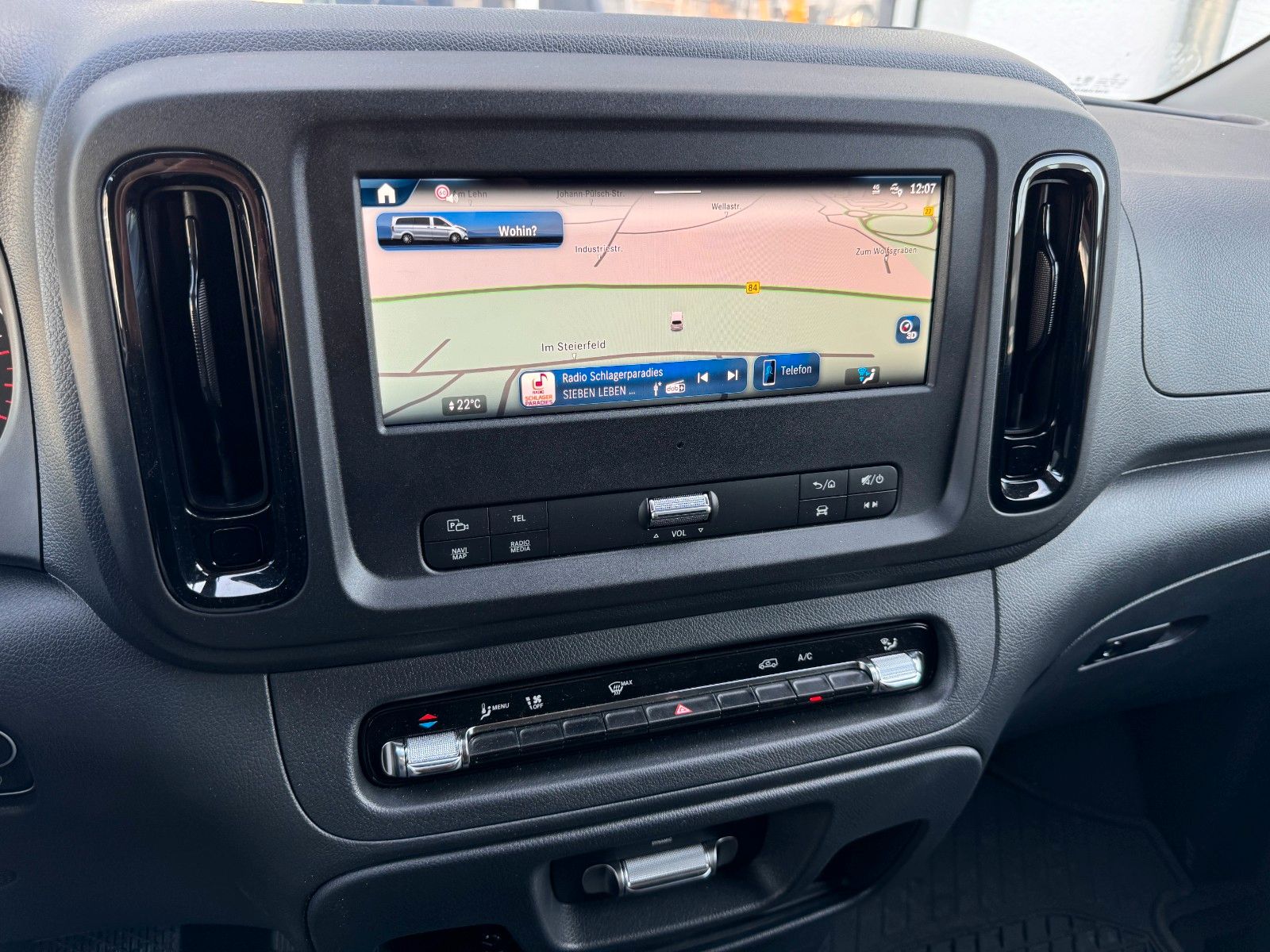 Fahrzeugabbildung Mercedes-Benz Vito 116 CDI 9G Klima AHK Heckklappe