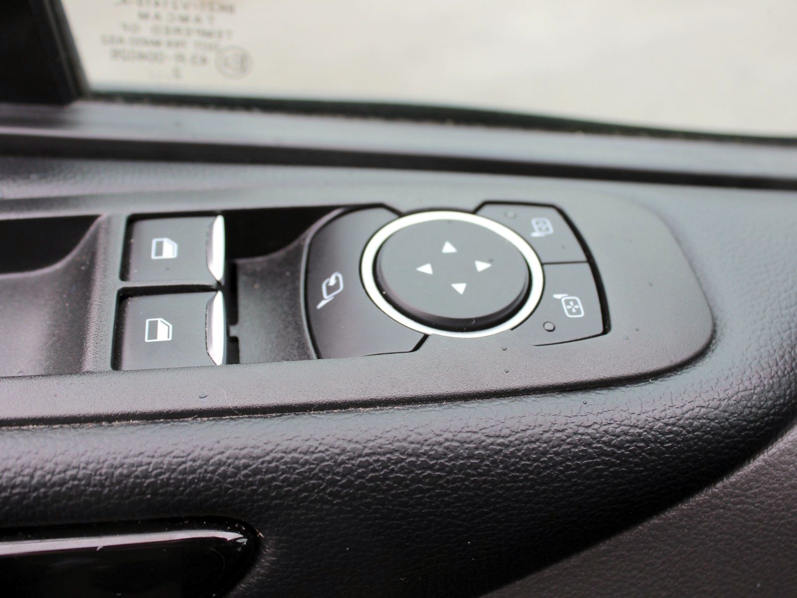Fahrzeugabbildung Ford Tourneo Custom 320 L2 Tourneo Trend FWD