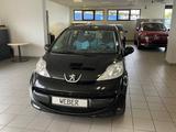 Peugeot 107 Urban Move - Peugeot 107 mit Benzin-Antrieb: Limousine