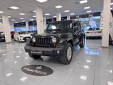 Jeep Wrangler 2.8 CRD Unlimited Sahara Auto - Jeep Wrangler aus 2012: Unlimited
