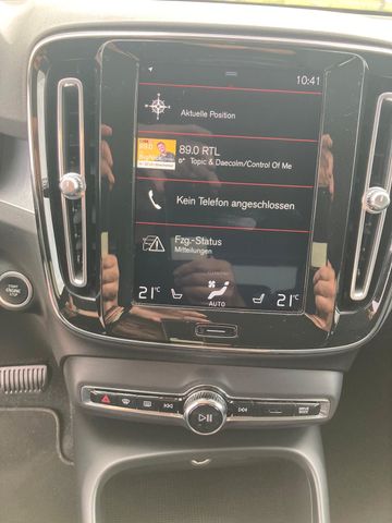 XC 40 D3 Momentum Pro AWD