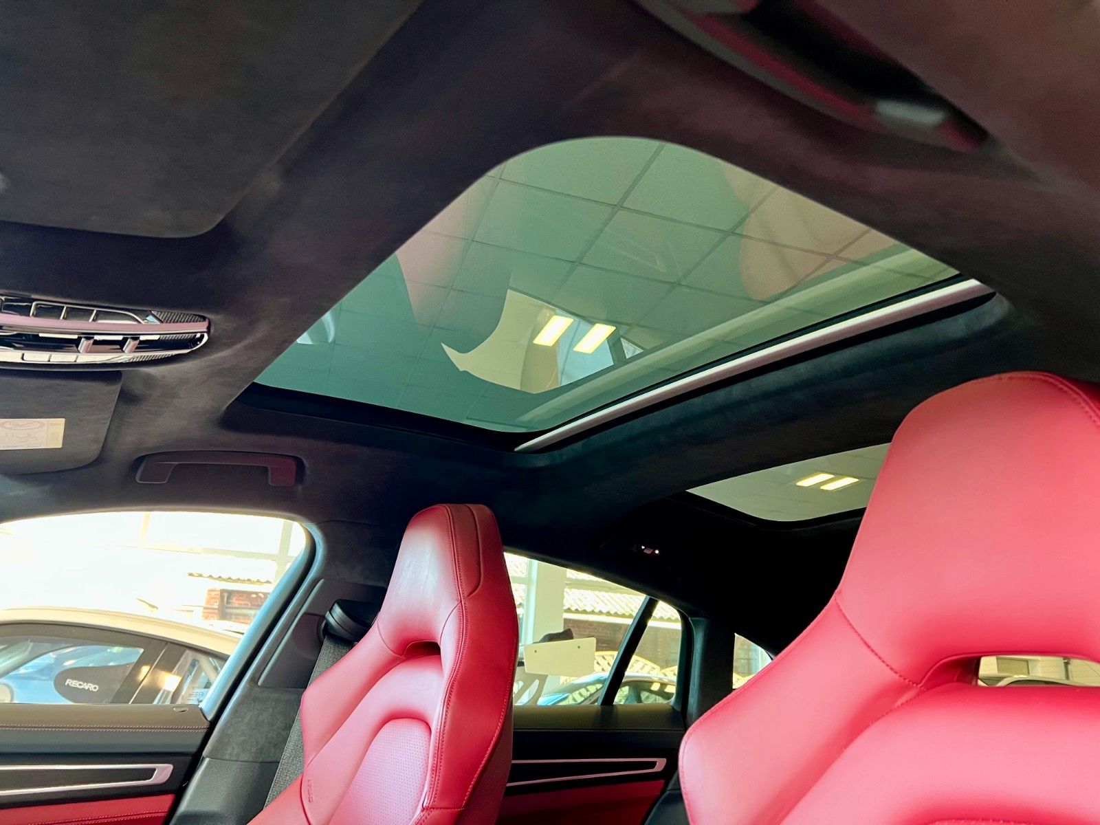 Fahrzeugabbildung Porsche Panamera GTS Panorama, ACC, Hinterachslenkung
