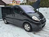 Opel Vivaro Tour 9 Sitzer Familienvan/Campervan  - gebrauchte Opel Vivaro aus dem Jahr 2010