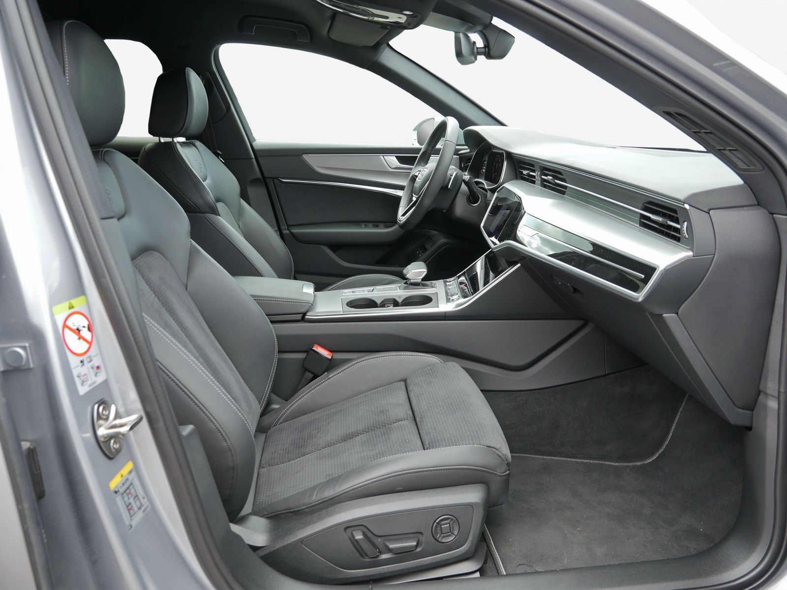 Audi A6 Avant 55 TFSIe qu. S line 63km WLTP HuD 360° foto 4
