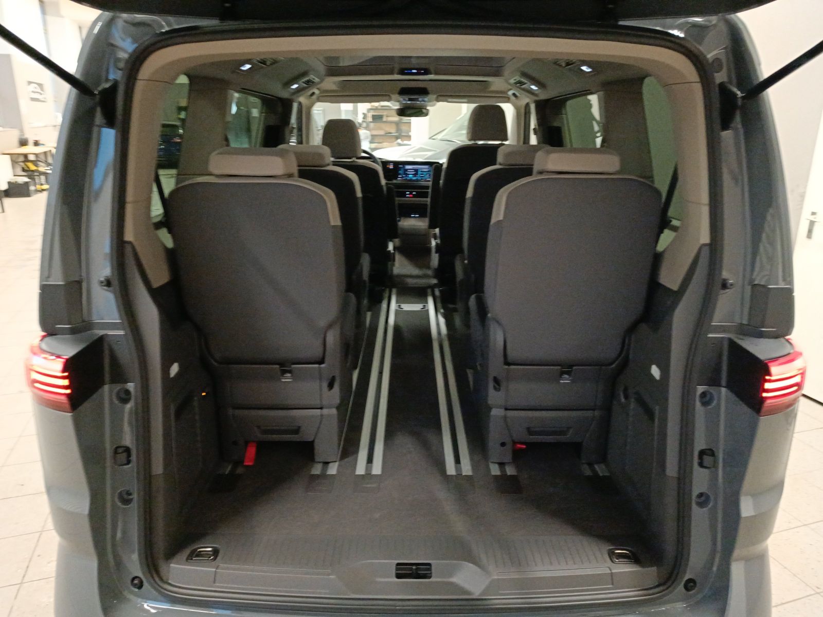 Volkswagen T7 Multivan - Bild 18