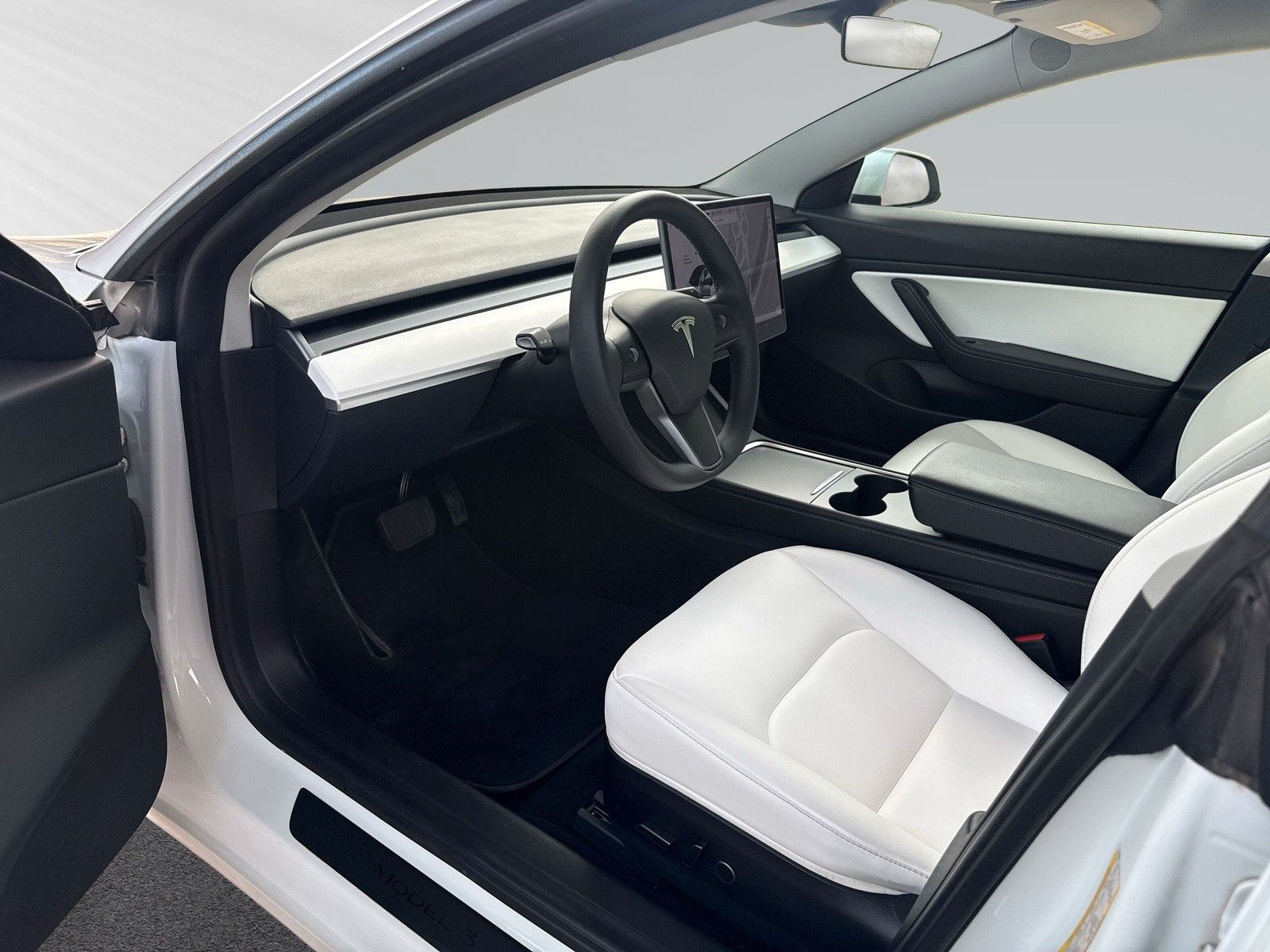 Tesla Model 3 Long Range Dual AWD 77KW Wärmepumpe imagem 2