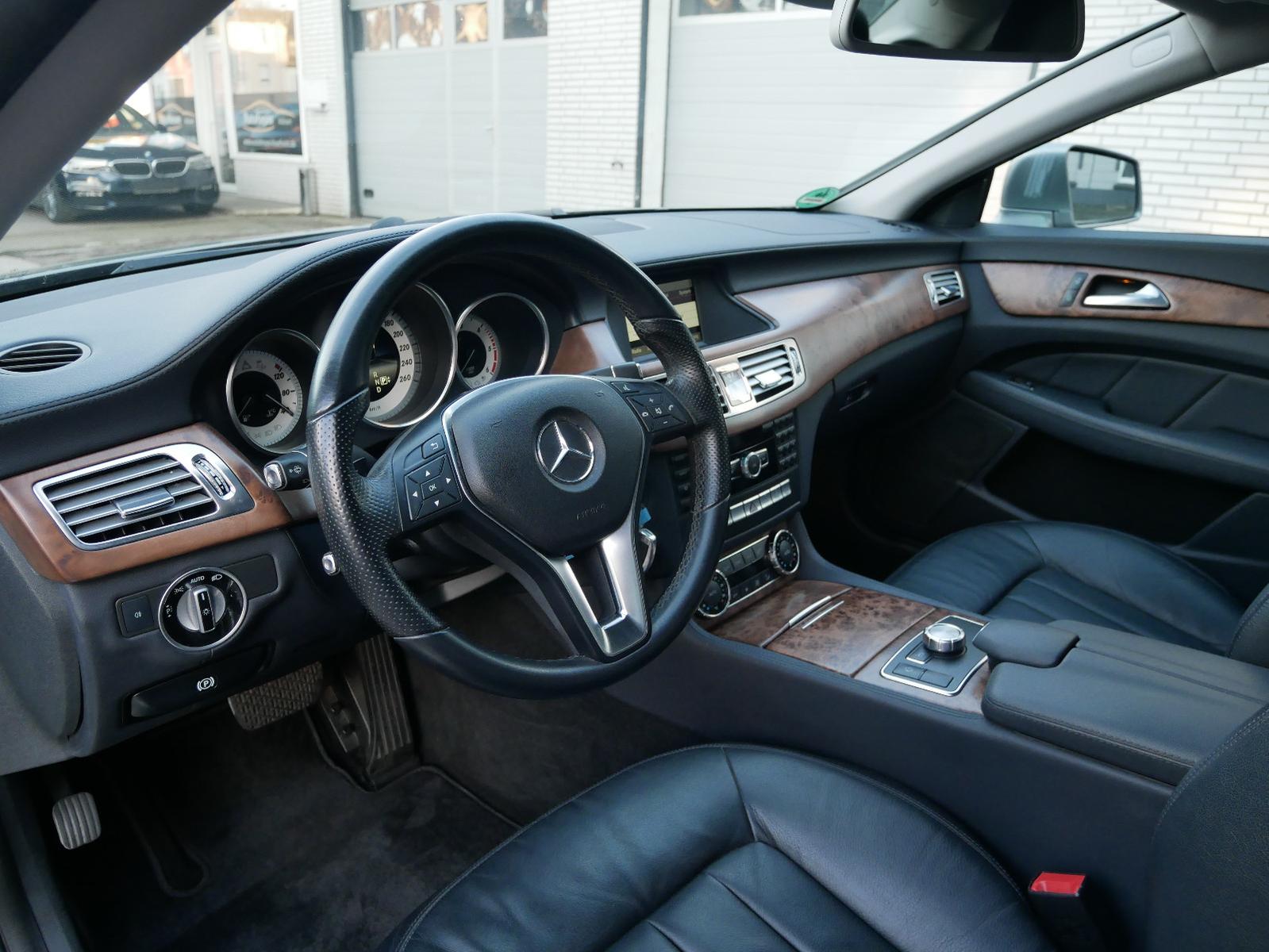 Mercedes-Benz CLS 250 CDI BE Bi-Xenon SpurPaket Leder Navi PDC