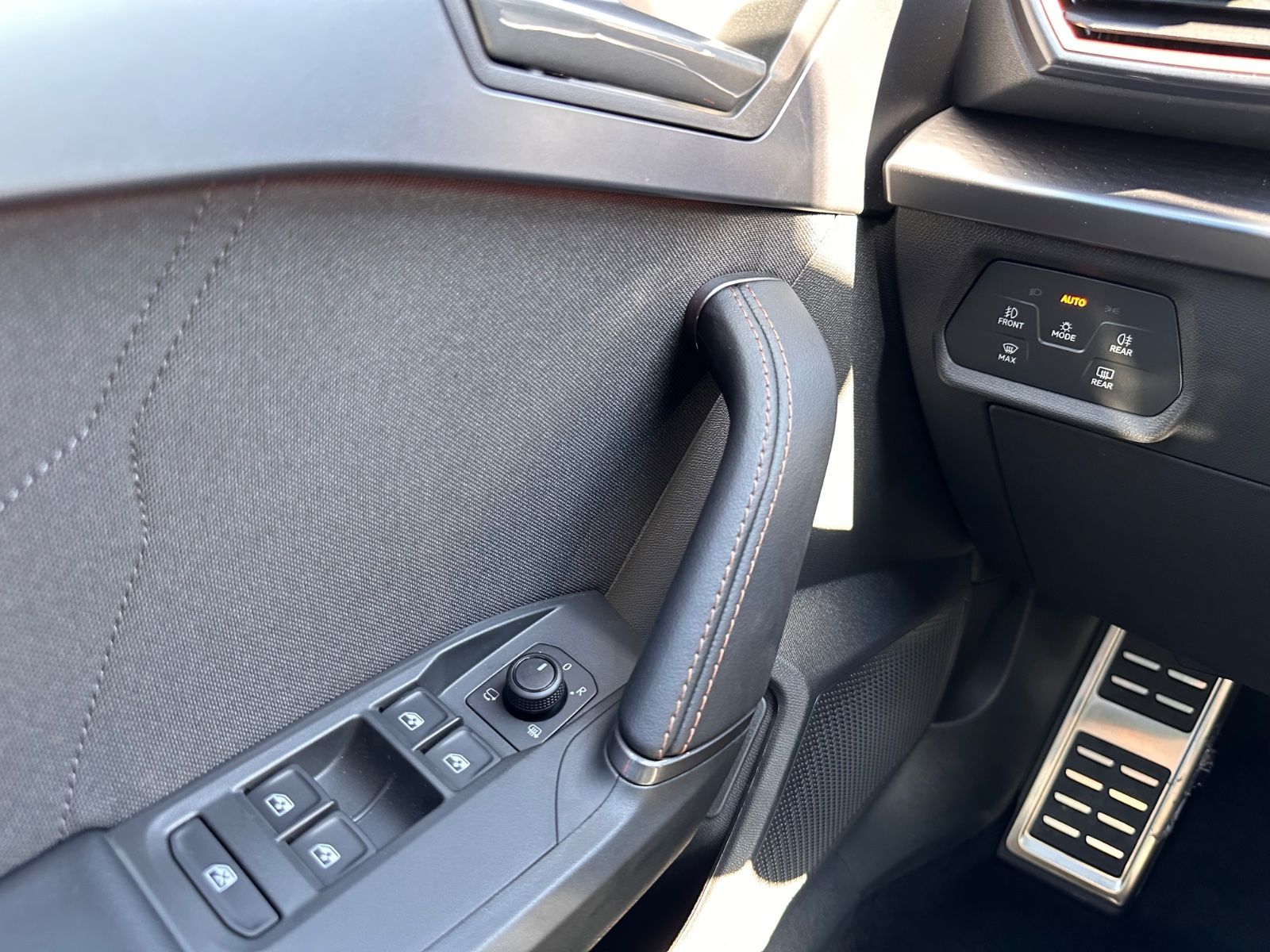 Fahrzeugabbildung CUPRA Formentor 2.0 TSI 4Drive AHK/ACC/LED/SHZ/RFK/PDC