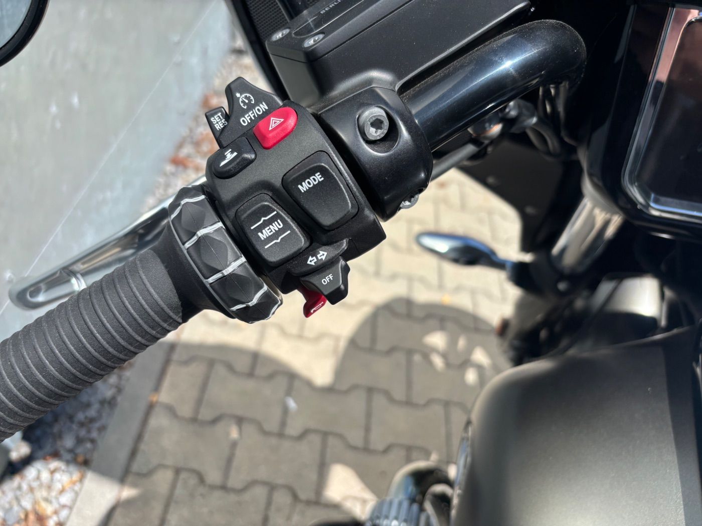 Fahrzeugabbildung BMW R 18 B Bagger Marshall ACC Rückfahrhilfe OIL INC