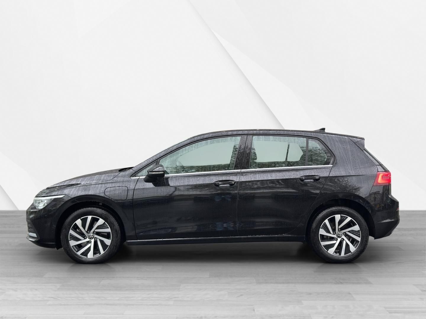 Fahrzeugabbildung Volkswagen Golf Style Style 1.4 eHybrid DSG,IQ-Light,SH,Nav
