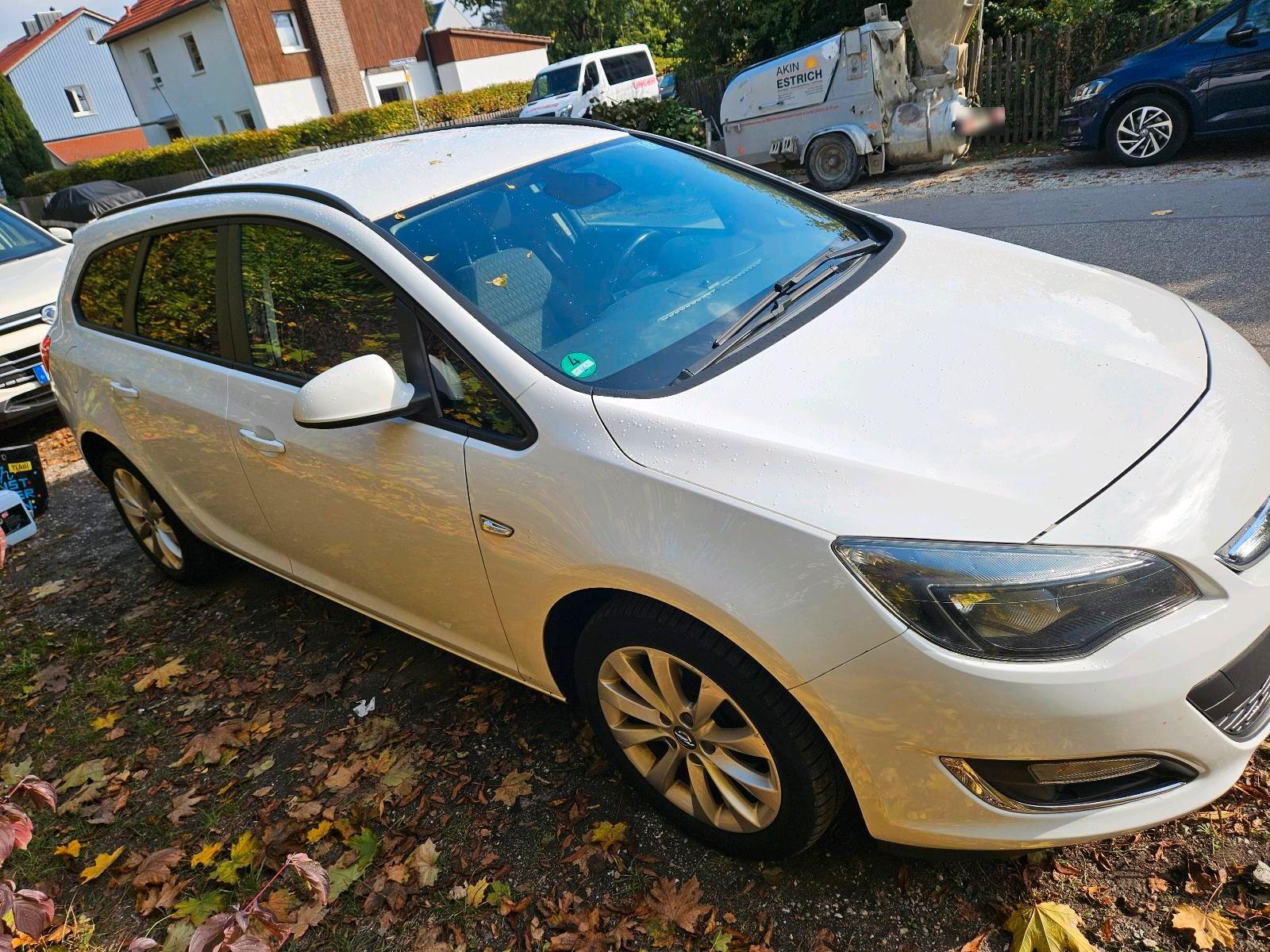 Opel Astra 2013 — engine 120 HP (88kW)