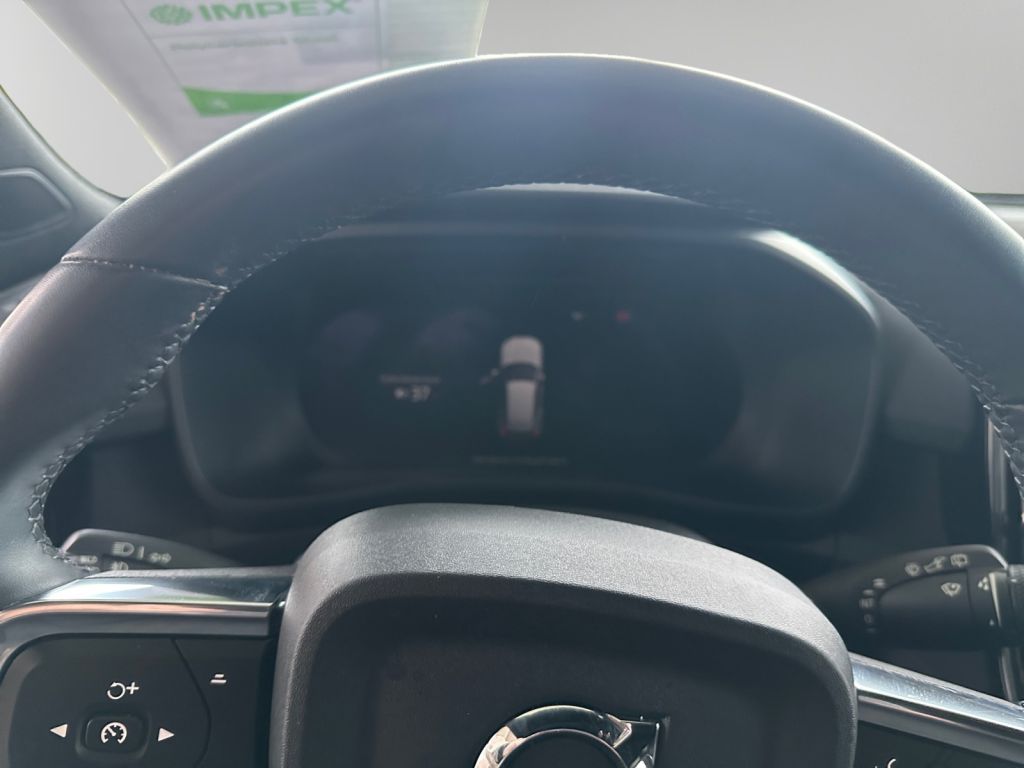 VOLVO XC40 Recharge 69 kWh Single Motor Core VOLVO XC40 Recharge 69 kWh Single Motor Core